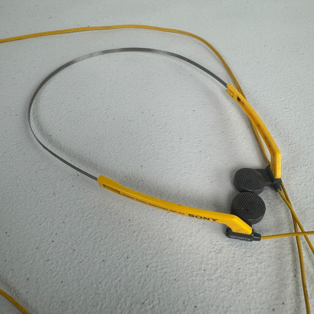 Vintage Sony Sports MDR-W10 Dynamic Stereo Headphones Yellow Walkman 3.5mm